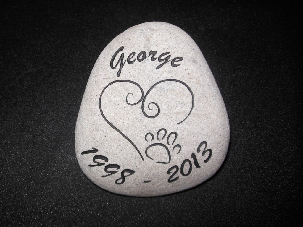 Personalized Pet Memorial Grave Marker Headstone Engraved Garden Stone River Rock Heart Paw Headstone 6" - 7"    - GR2RX3064